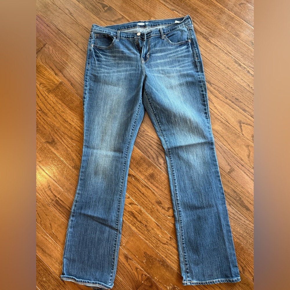 Old Navy Curvy Bootcut Jeans